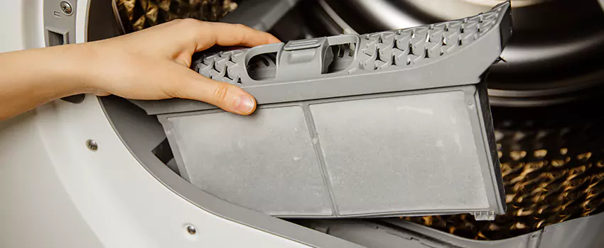 Signs Of A Clogged Dryer Lint Trap in Greenville, Mississippi